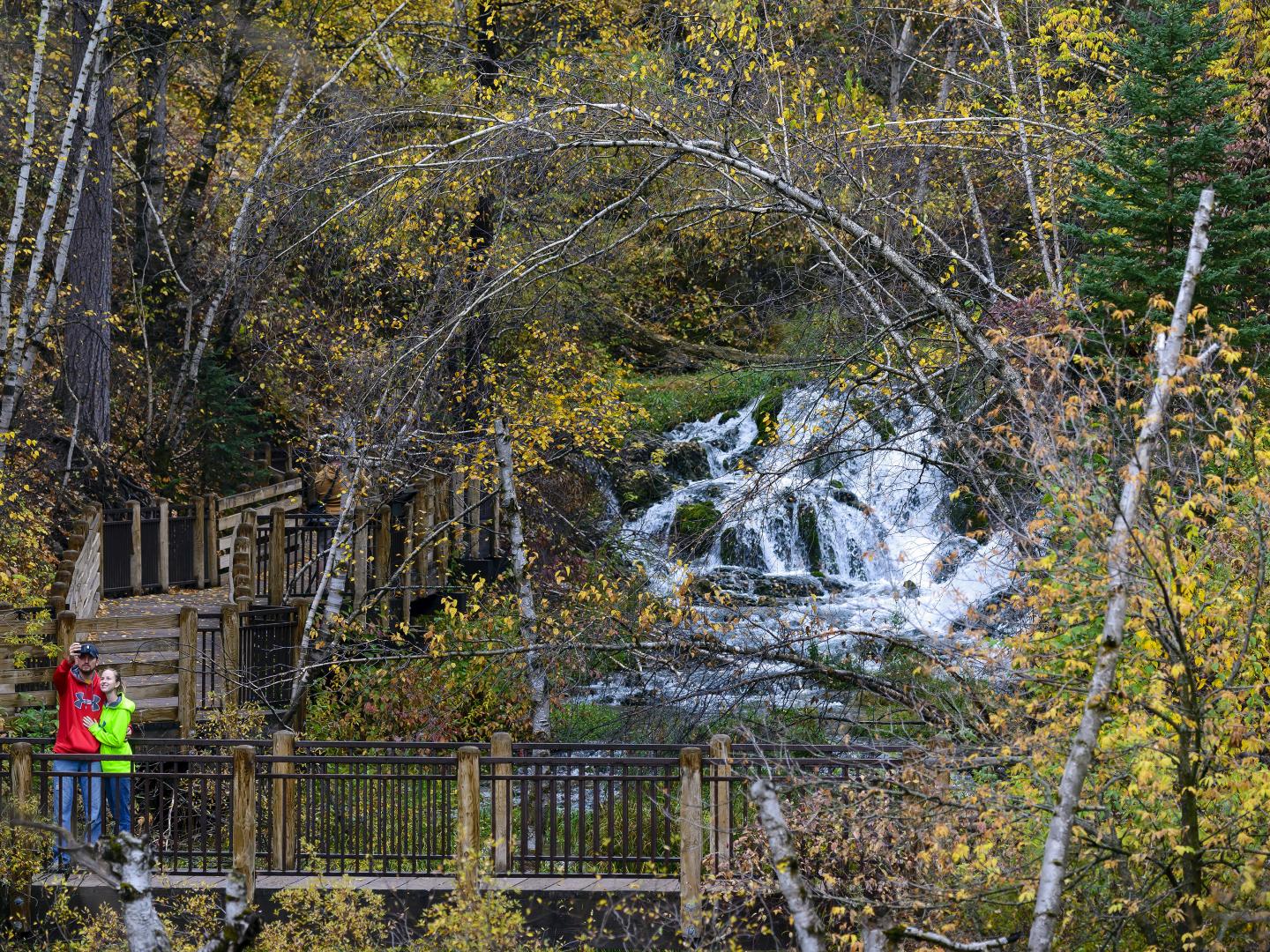 拉夫洛克瀑布的自拍时刻 拉夫洛克瀑布的自拍时刻