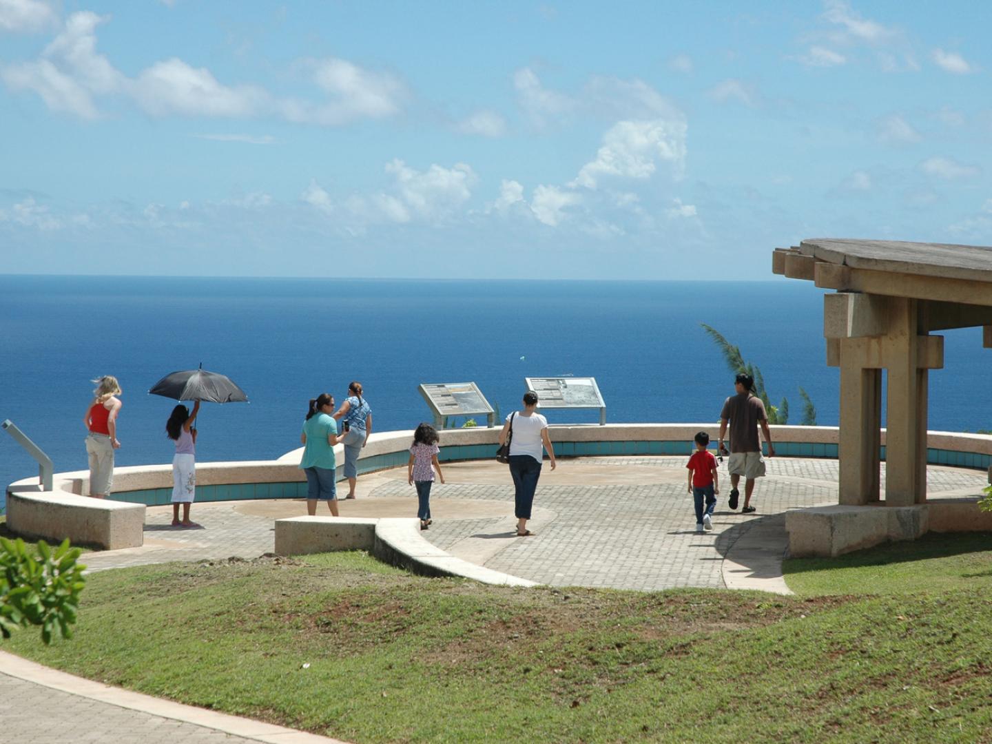 太平洋战争国家历史公园中的阿森海滩观景点 太平洋战争国家历史公园中的阿森海滩观景点