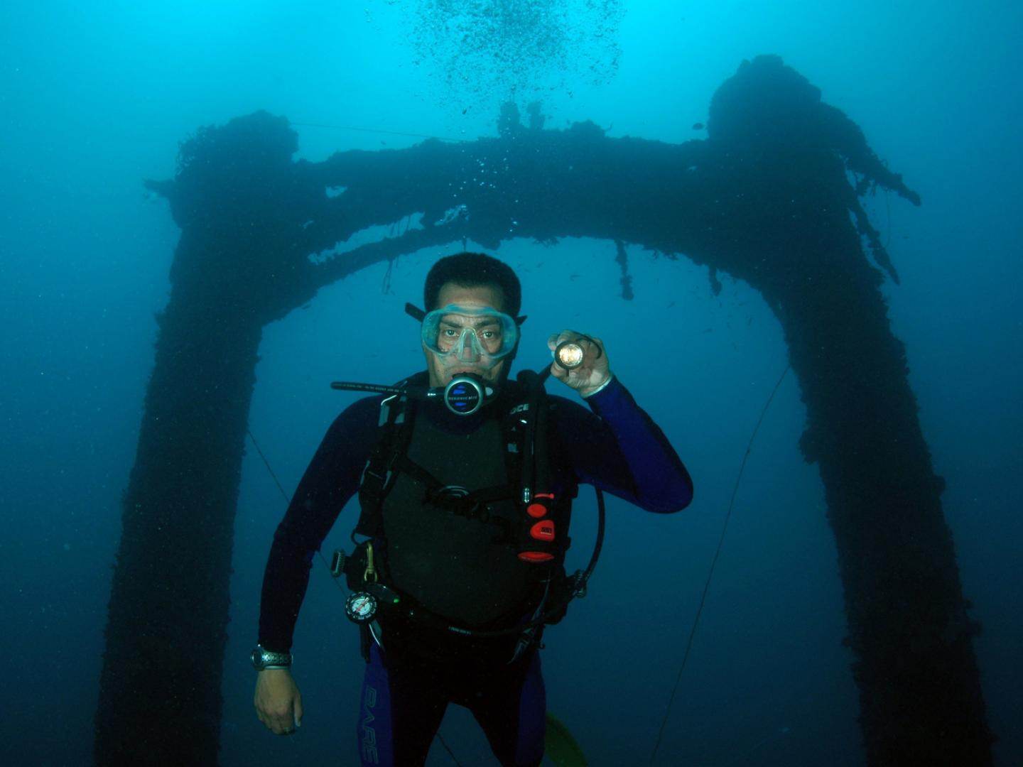 关岛沉船潜水 关岛沉船潜水