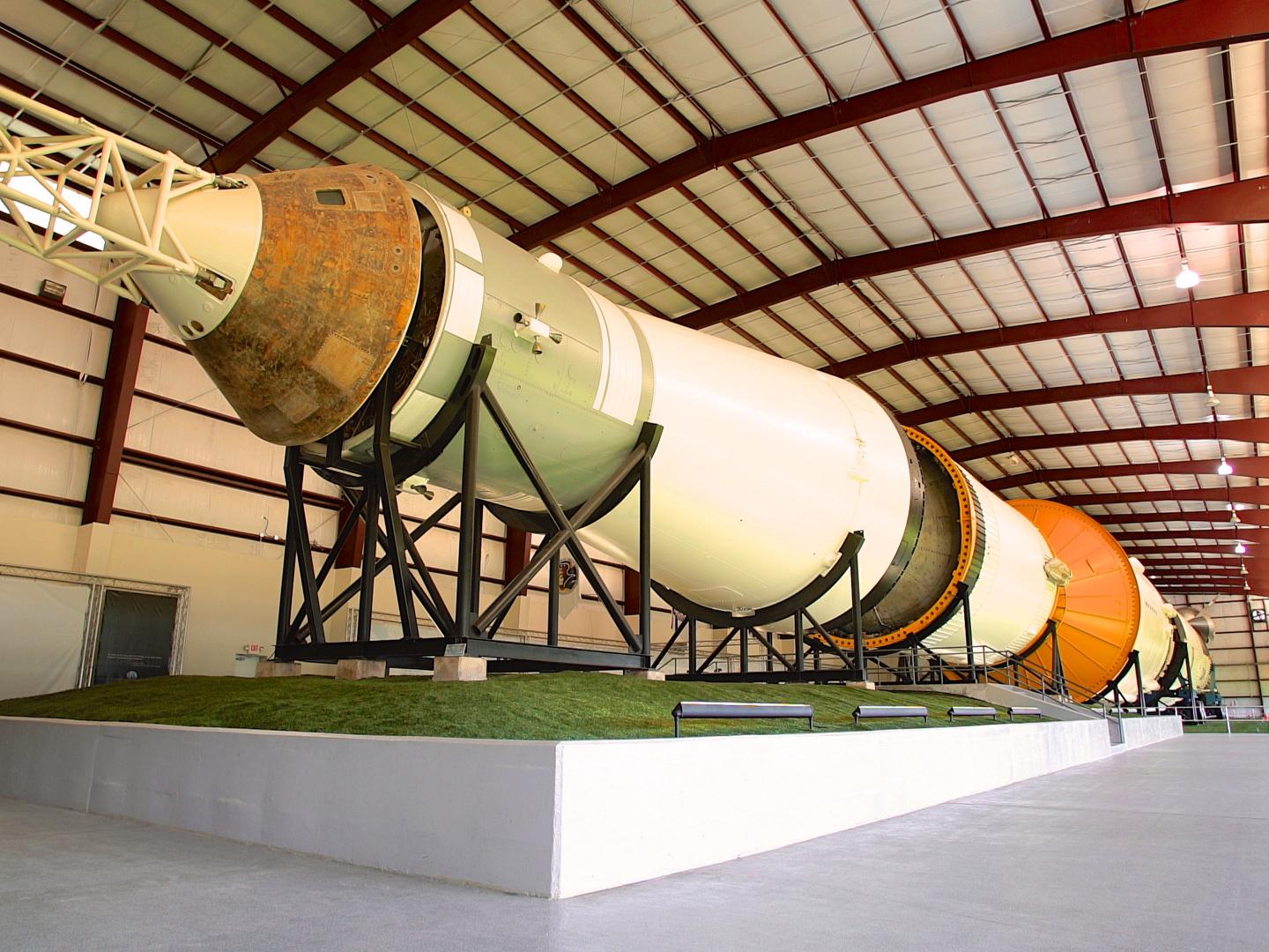 德克萨斯州休斯敦太空中心的土星五号火箭 德克萨斯州休斯敦太空中心的土星五号火箭