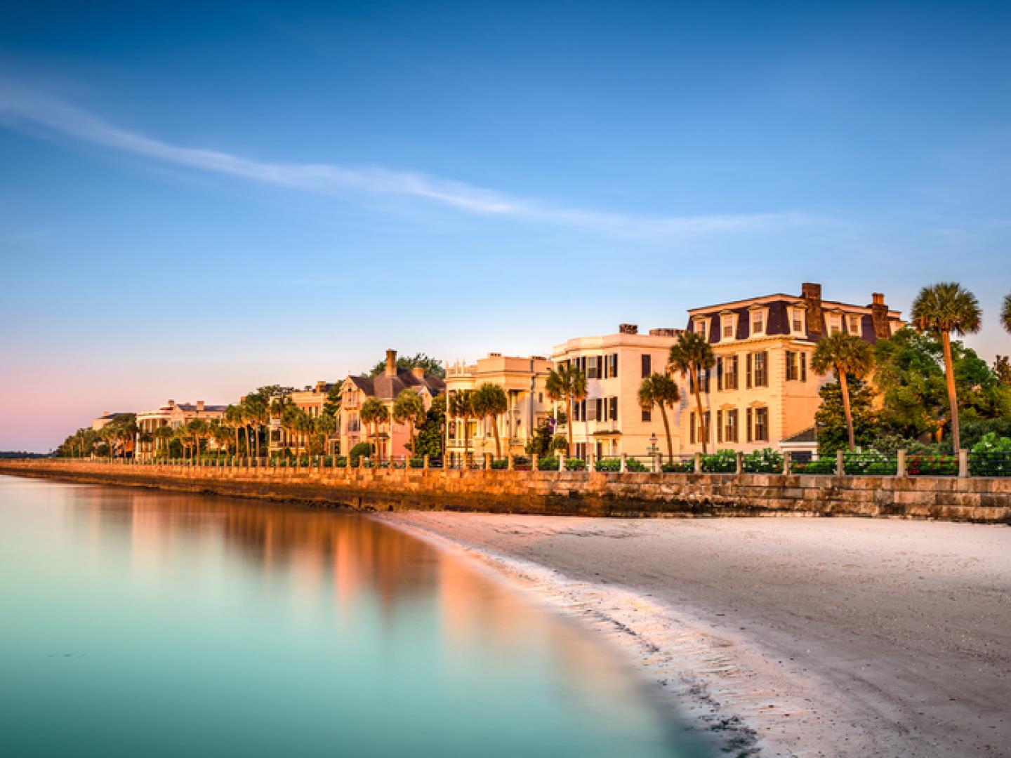 南卡罗来纳州查尔斯顿海滨历史悠久的建筑