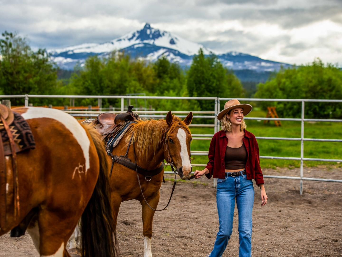 参观俄勒冈州姐妹城的牧场
