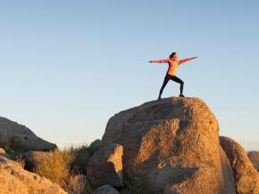 瑜伽练习者的迷人身姿 瑜伽练习者的迷人身姿