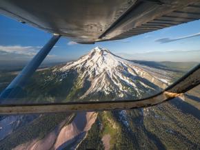 参加空中观光游欣赏胡德山美景 参加空中观光游欣赏胡德山美景