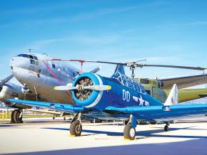 二战航空博物馆展出的老式飞机