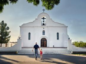 埃尔帕索修道院步道上的 Presidio Chapel of San Elizario 教堂