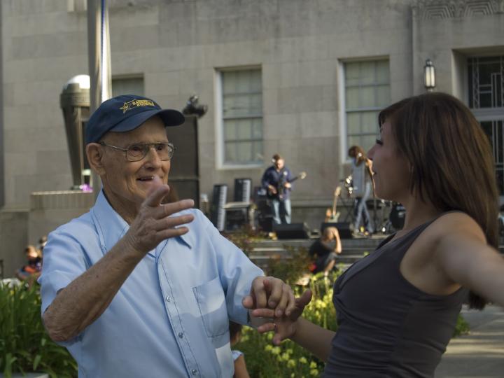 在霍马圣诞节欢聚一堂