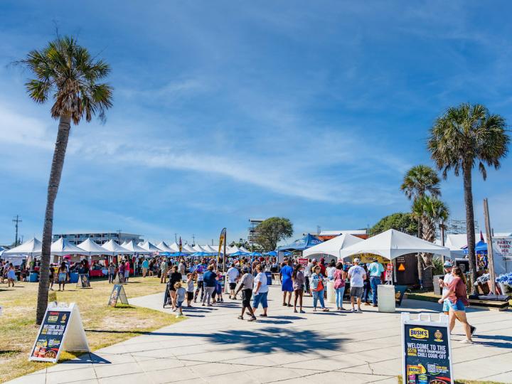 南卡罗来纳州美特尔海滩的 Beach N' Chili Fest 庆典