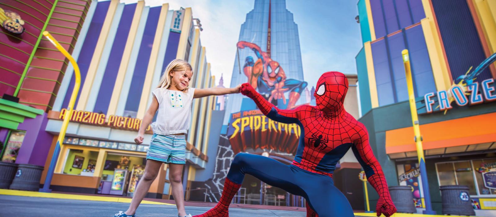 Universal’s Islands of Adventure The Amazing Adventures of Spider-Man® 外的蜘蛛侠见面会