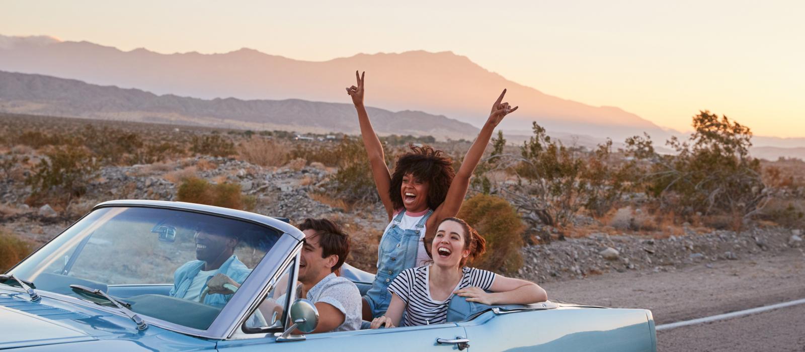 好友结伴踏上美国公路自驾之旅,欣赏沿途迷人风景 好友结伴踏上美国公路自驾之旅,欣赏沿途迷人风景