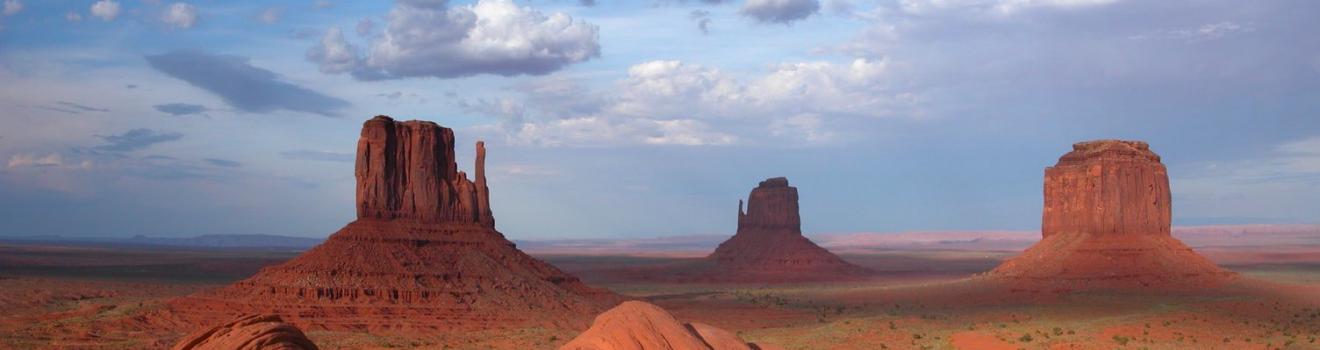 Monument Valley, Arizona Monument Valley, Arizona