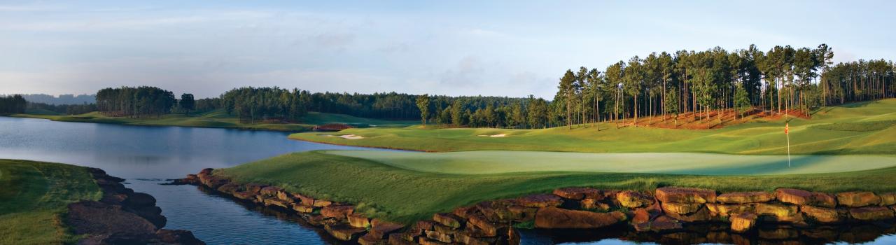 从罗斯桥高尔夫水疗度假酒店欣赏 RTJ 球场全景 从罗斯桥高尔夫水疗度假酒店欣赏 RTJ 球场全景