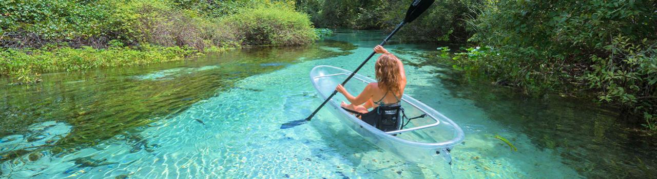 在阳光明媚的春日里,前往佛罗里达州奥兰多来一场皮划艇之旅 在阳光明媚的春日里,前往佛罗里达州奥兰多来一场皮划艇之旅