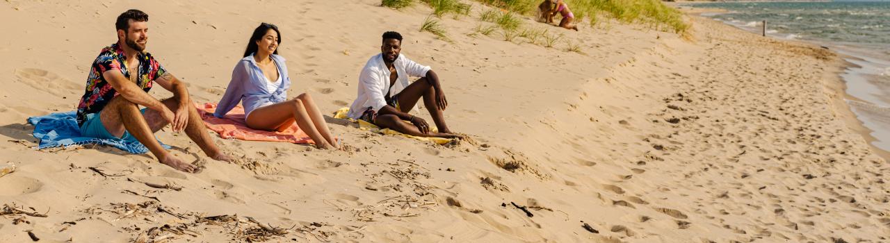 在密西根州大急流城附近的密西根湖上休憩身心