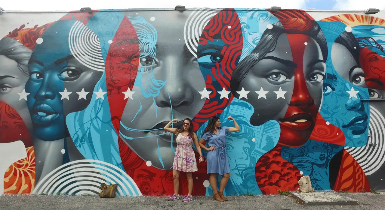 向迈阿密西班牙裔女性致敬的彩色壁画