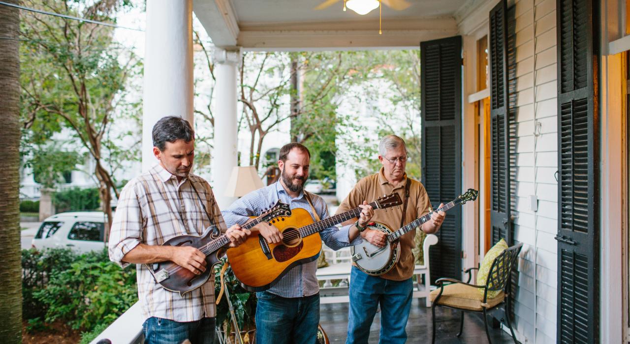 南方式“门廊派对”上的乐手 南方式“门廊派对”上的乐手