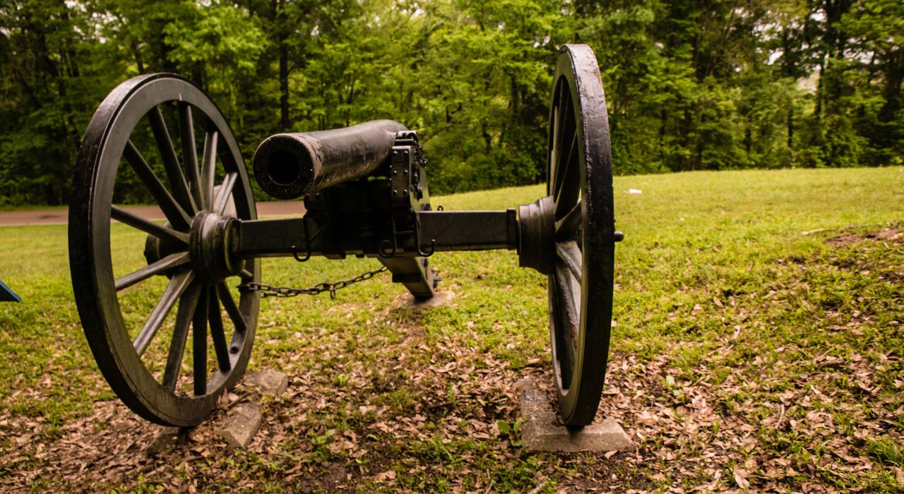Military cannon at Vicksburg National Military Park, Mississippi Military cannon at Vicksburg National Military Park, Mississippi