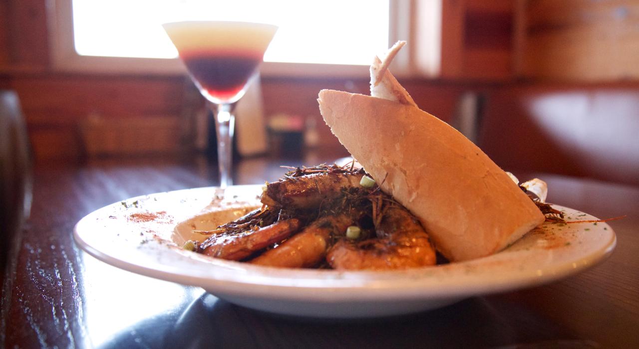 Fine dining in New Orleans Plantation Country, Louisiana  Fine dining in New Orleans Plantation Country, Louisiana