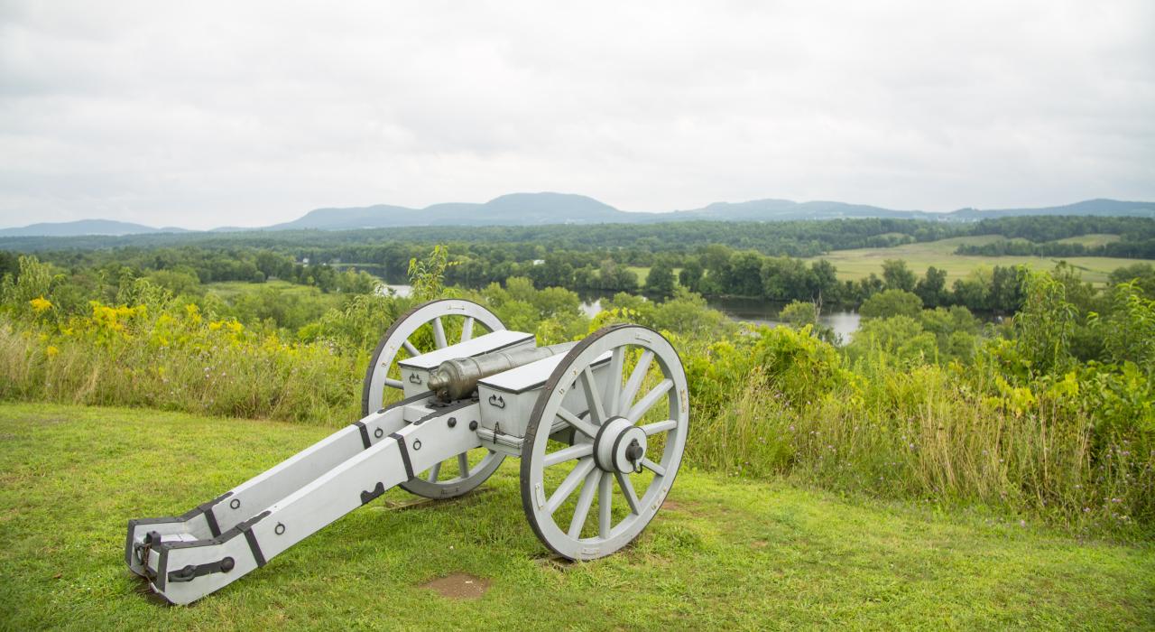参观纽约州斯蒂尔沃特的萨拉托加战场国家公园。 参观纽约州斯蒂尔沃特的萨拉托加战场国家公园。