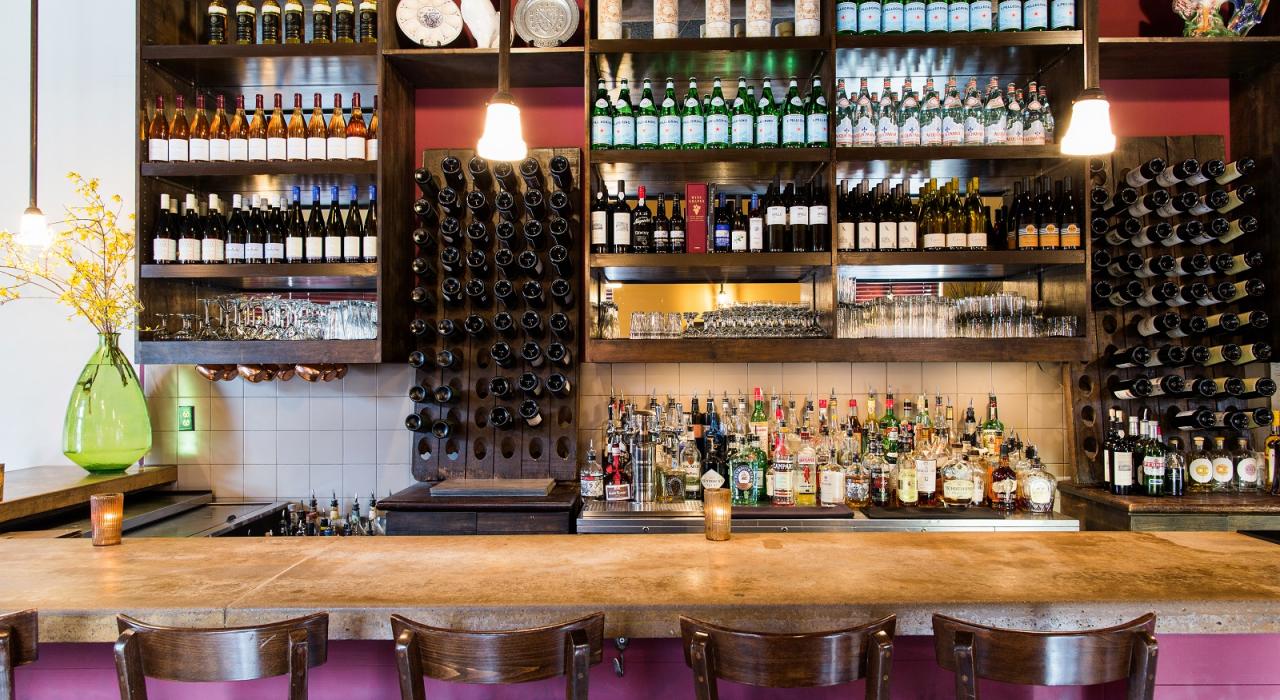 查尔斯顿的 The Fig 酒吧 查尔斯顿的 The Fig 酒吧