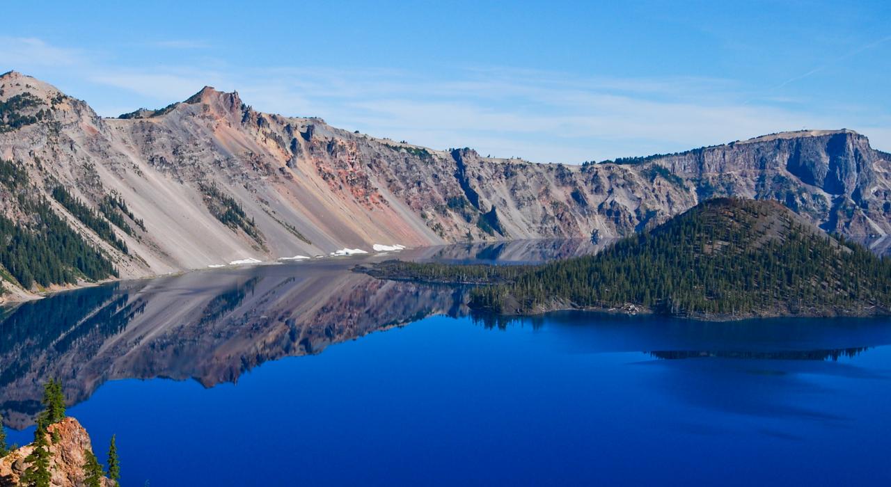 沿着俄勒冈州的太平洋屋嵴步道徒步 沿着俄勒冈州的太平洋屋嵴步道徒步