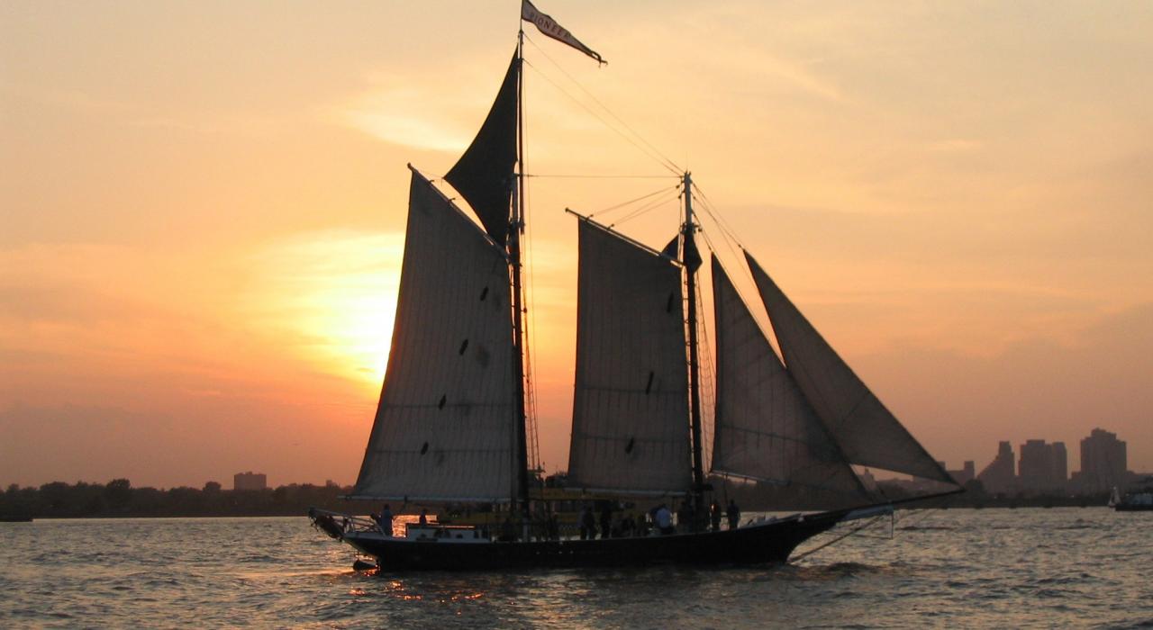 傍晚巡游哈德逊河 傍晚巡游哈德逊河