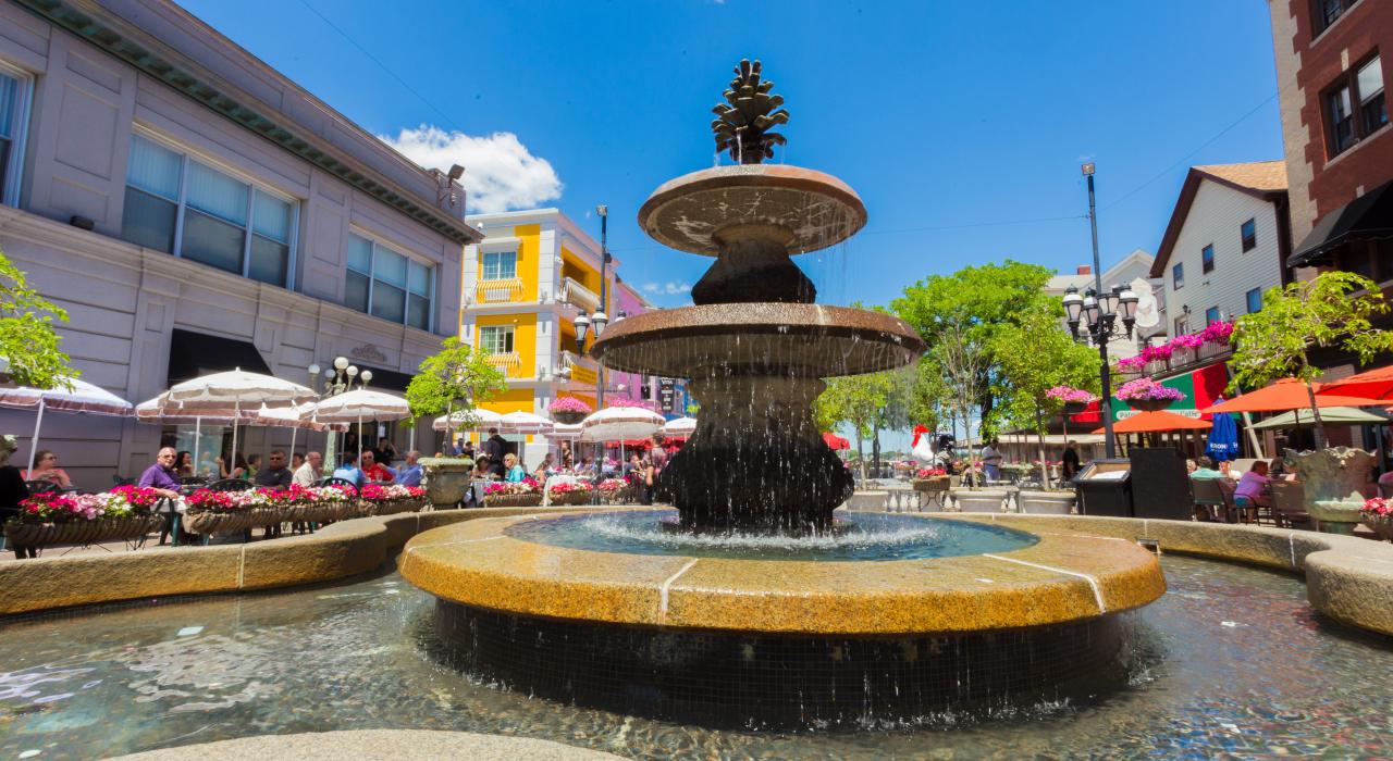 DePasquale 广场的喷泉 DePasquale 广场的喷泉