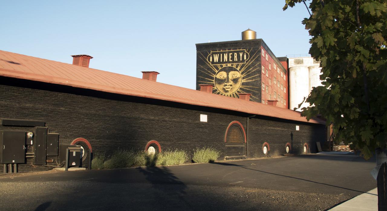 俄勒冈州达尔斯市的阳光磨坊酒庄 俄勒冈州达尔斯市的阳光磨坊酒庄