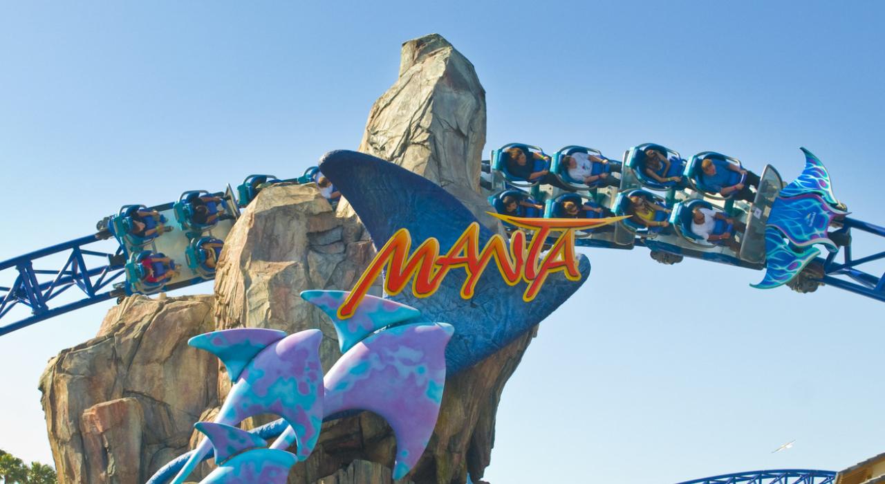 在加利福尼亚州圣地亚哥海洋世界乘坐 Manta 过山车 在加利福尼亚州圣地亚哥海洋世界乘坐 Manta 过山车