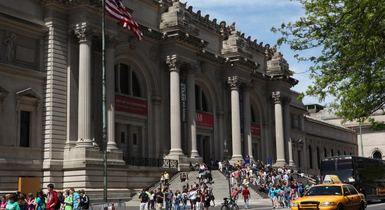 位于纽约州纽约市第五大道博物馆大道上的大都会博物馆