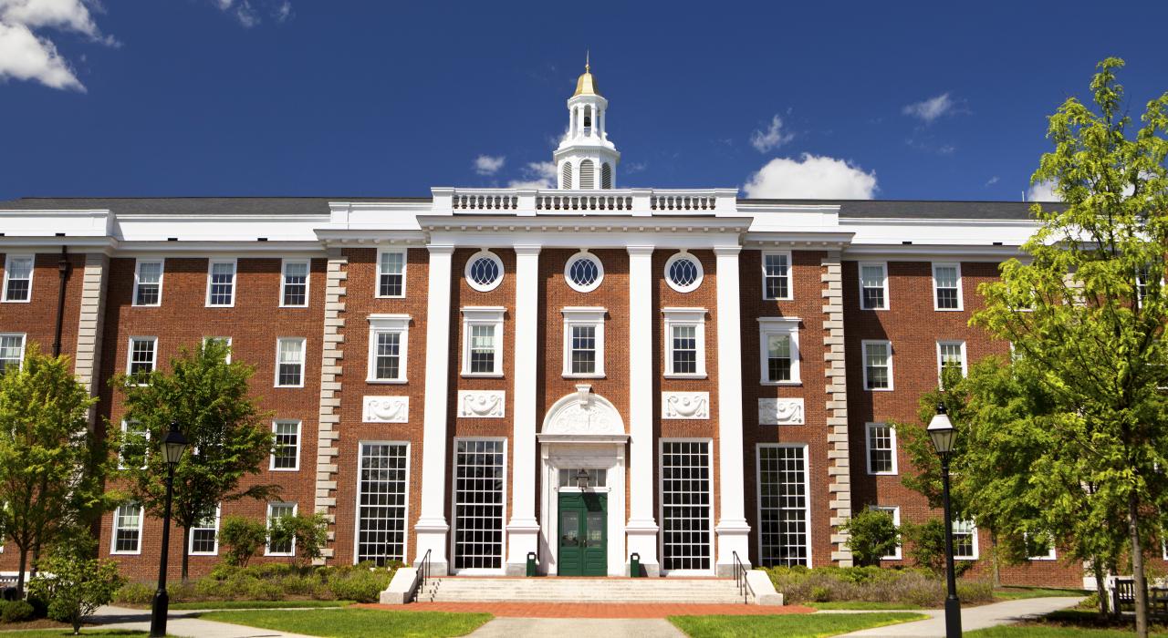 哈佛大学主报告厅的外观