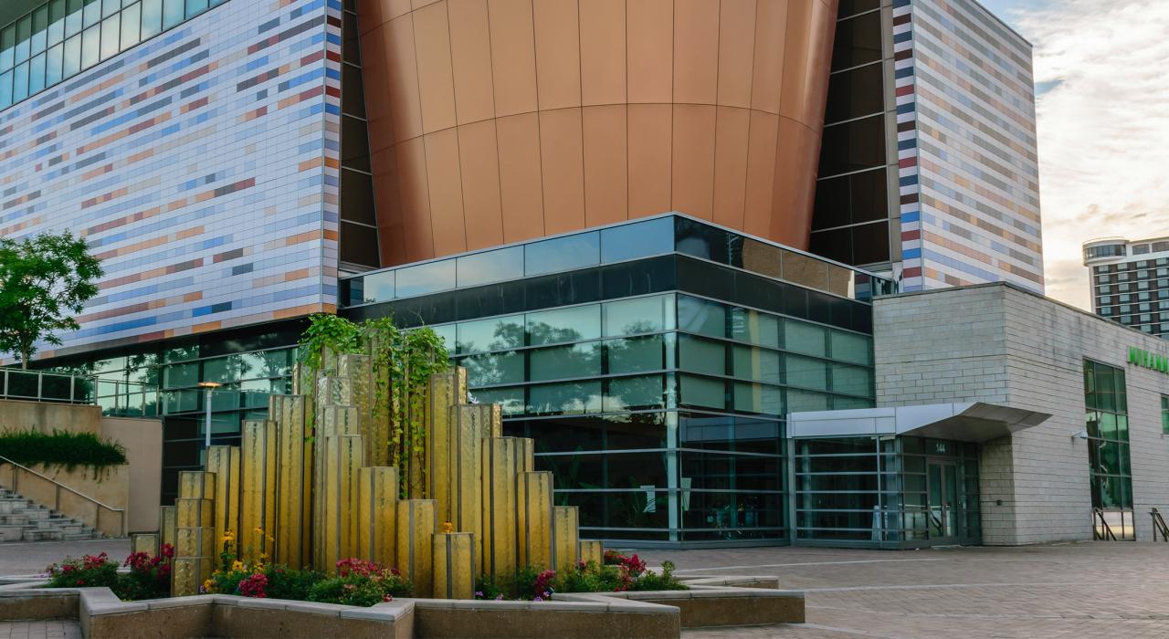 肯塔基州穆罕默德·阿里中心收藏了许多关于传奇拳王的工艺品和展品