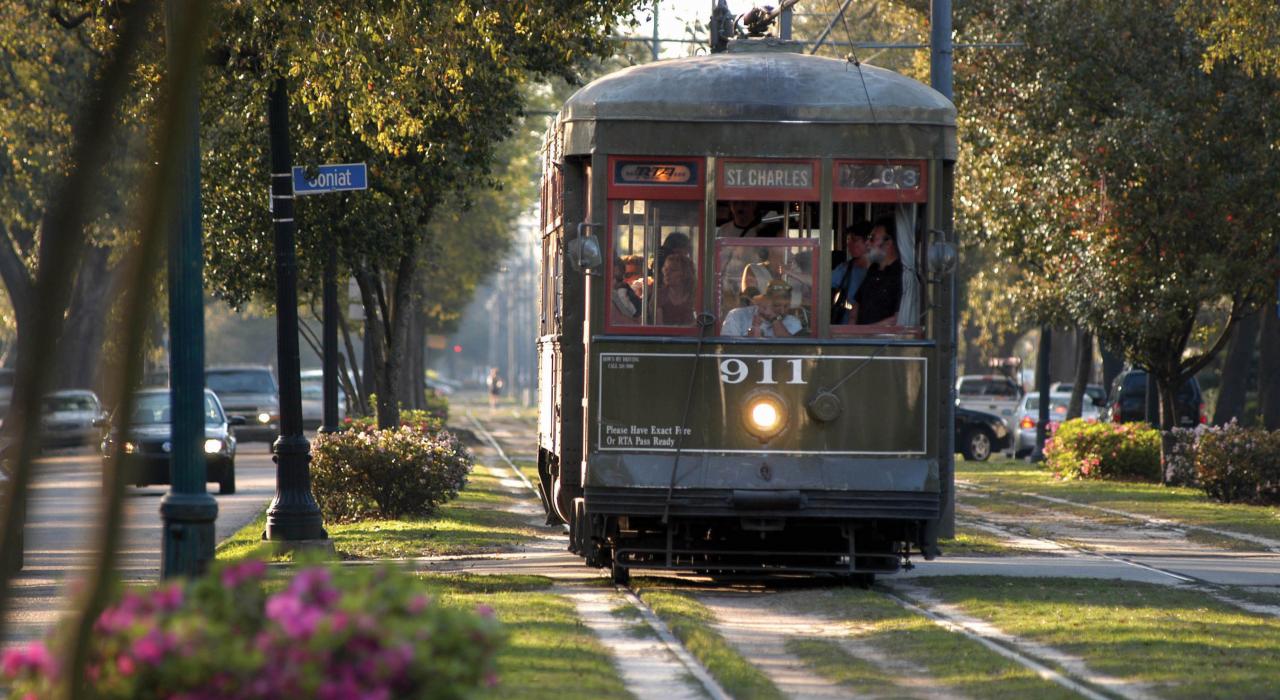 圣查尔斯电车上的乘客 圣查尔斯电车上的乘客