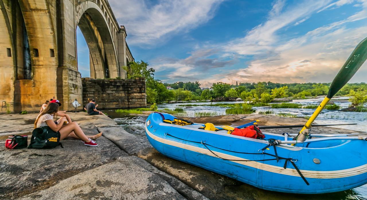 詹姆斯河，在里士满体验白水漂流的热门地点
