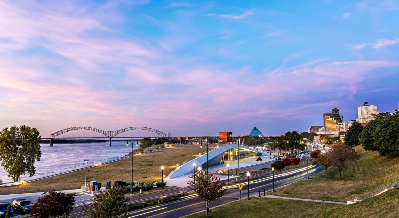 黄昏下美丽的孟菲斯