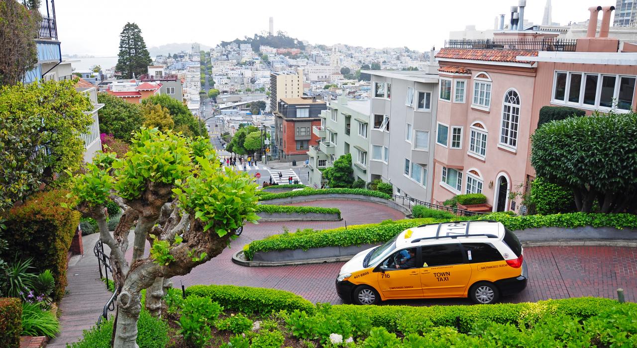 著名的九曲花街