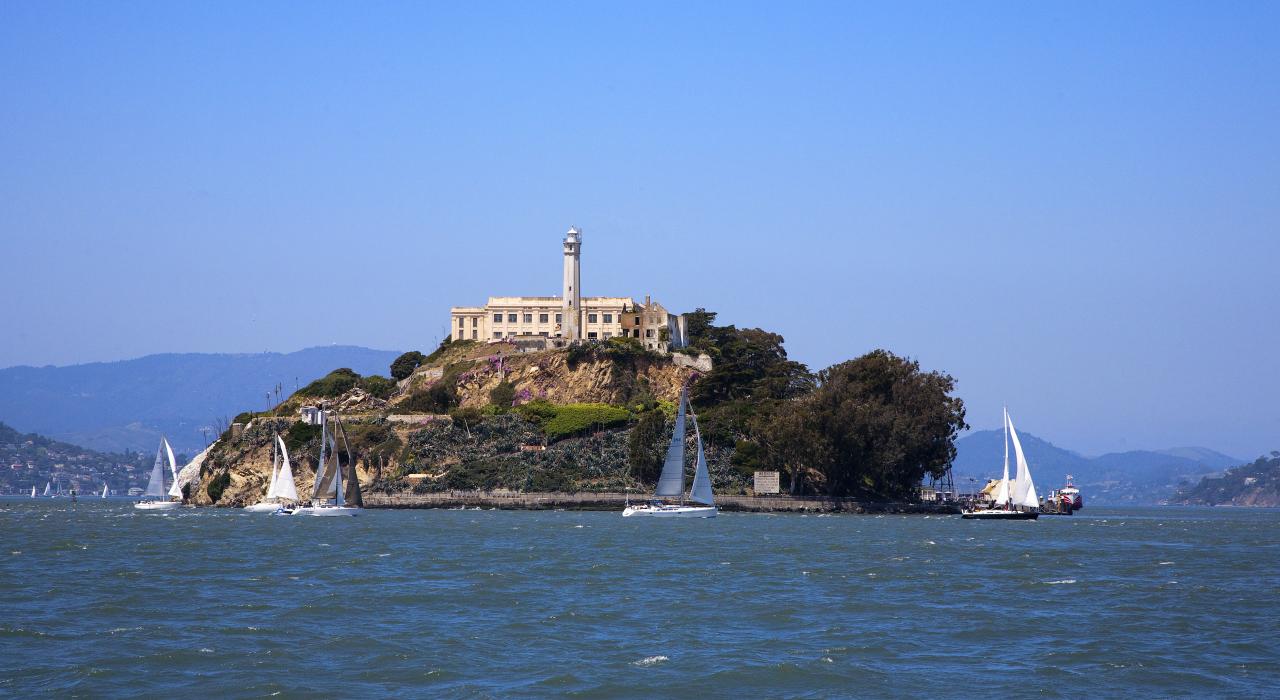 阿卡塔茨岛的帆船