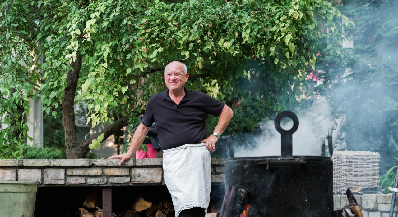 多尔县的当地人