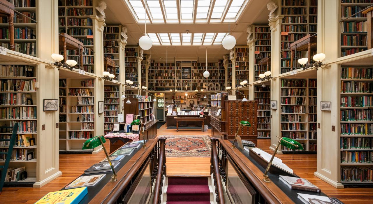 普罗维登斯雅典娜图书馆