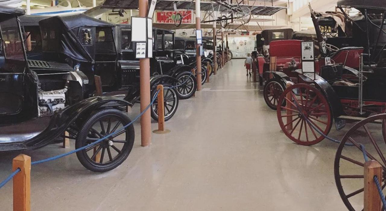 哈罗德·沃普开拓者村