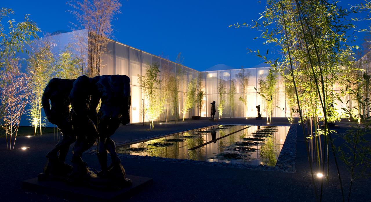 北卡罗来纳州艺术博物馆内设有奥古斯特·罗丹雕塑的花园 北卡罗来纳州艺术博物馆内设有奥古斯特·罗丹雕塑的花园