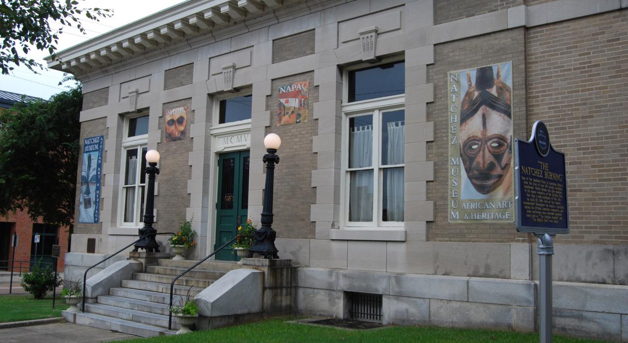 非裔美国人历史及文化博物馆,馆内展览聚焦当地非裔美国人历史遗址、重要公民及活动 非裔美国人历史及文化博物馆,馆内展览聚焦当地非裔美国人历史遗址、重要公民及活动