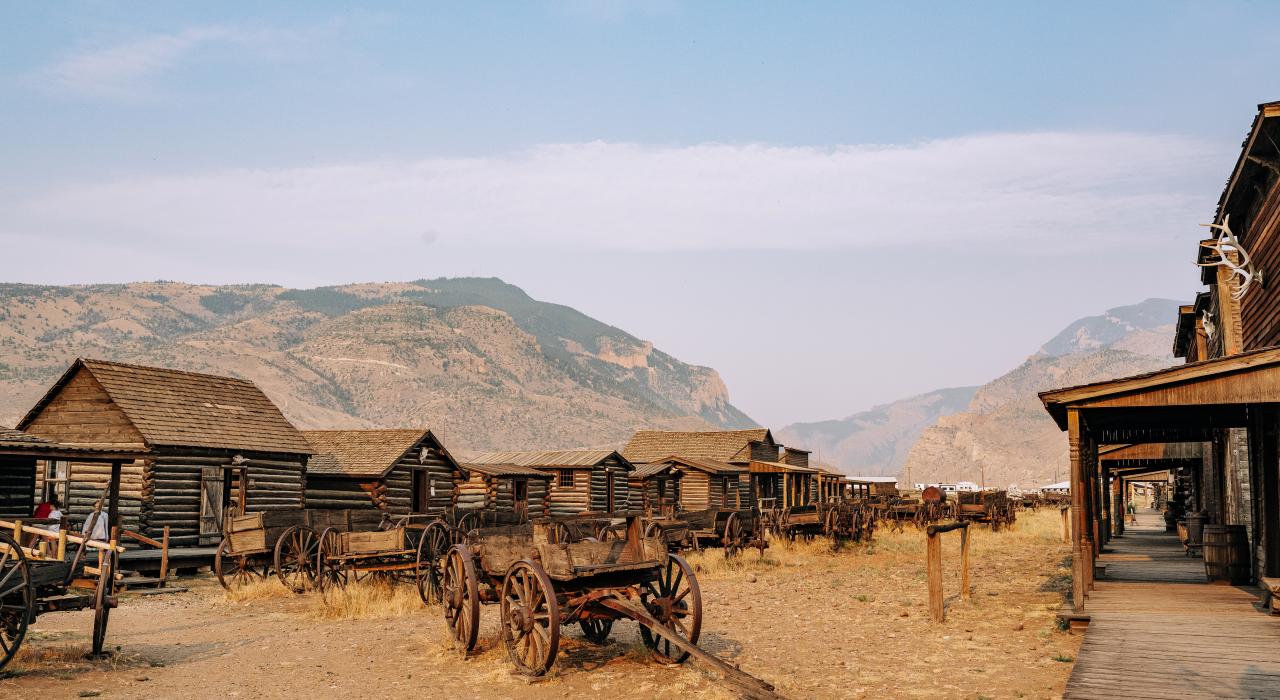 探寻 Old Trail Town 镇的历史建筑 探寻 Old Trail Town 镇的历史建筑