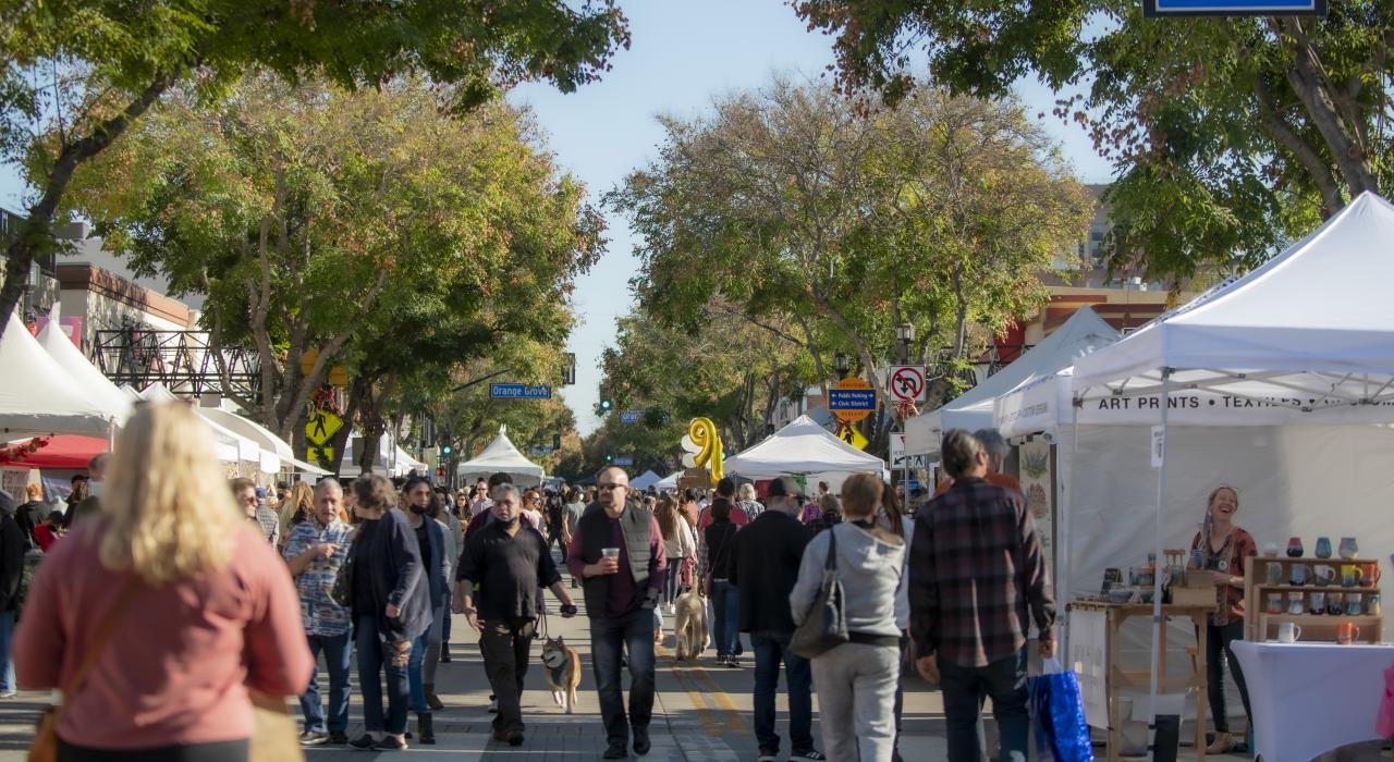 伯班克市中心艺术节 伯班克市中心艺术节