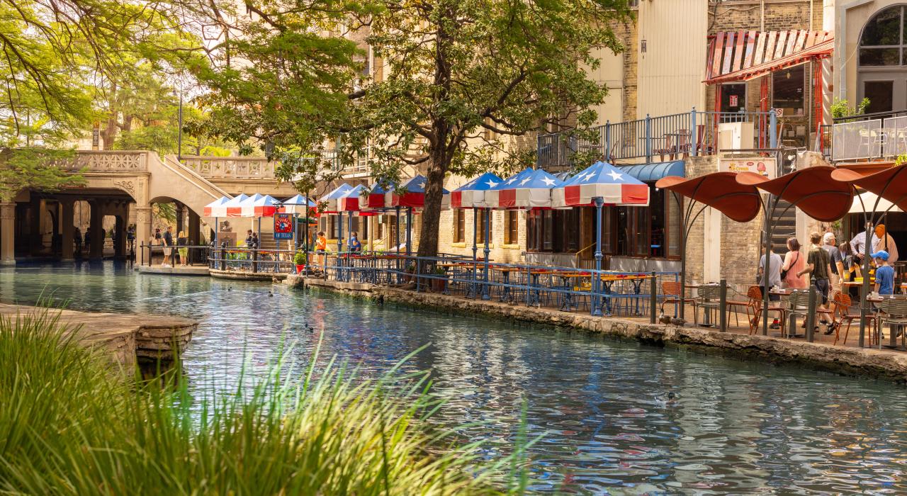 The San Antonio River Walk in Texas The San Antonio River Walk in Texas