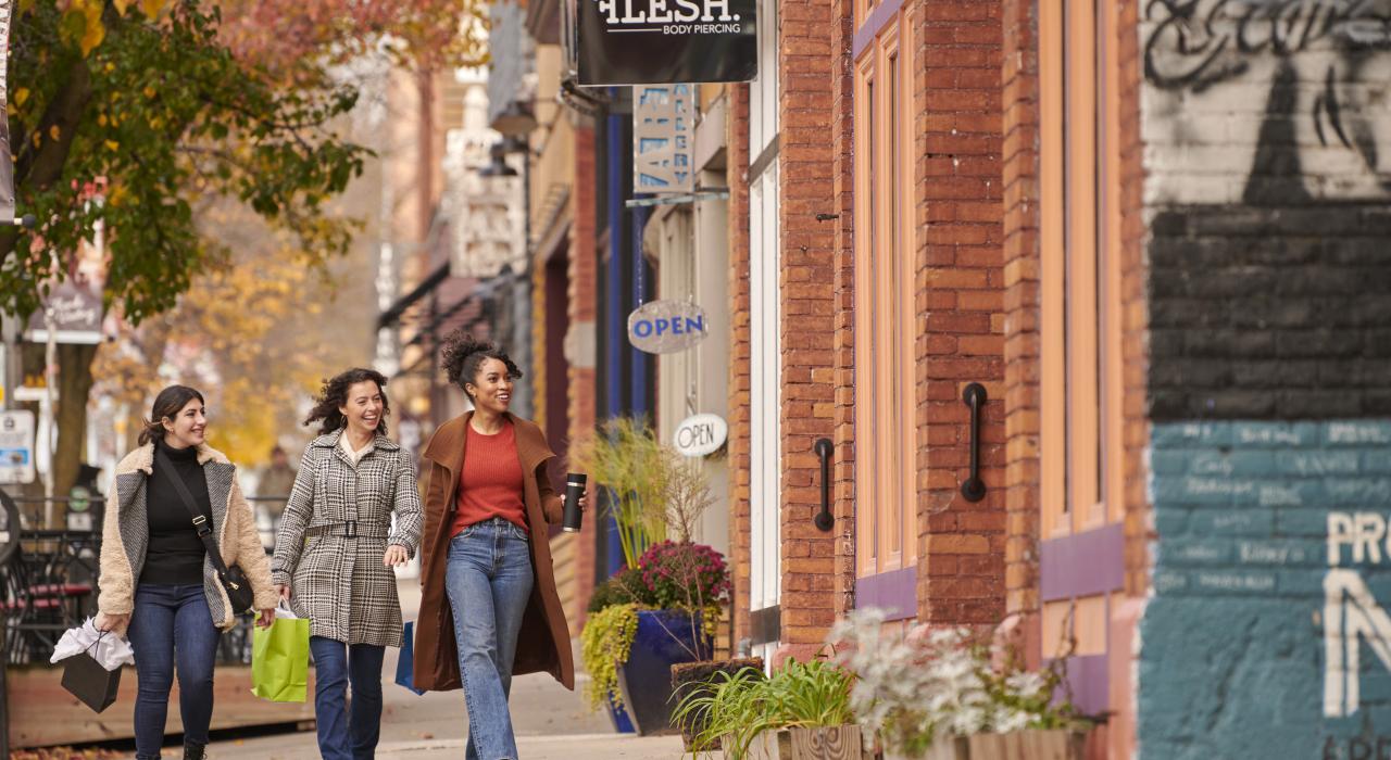 在兰辛老城购物