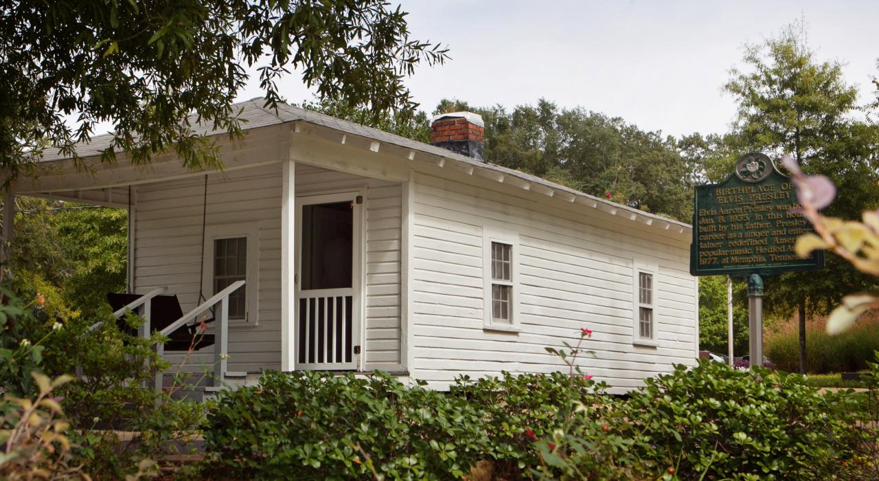 音乐巨星埃尔维斯·普雷斯利出生地，一栋具有历史意义的两居室小屋