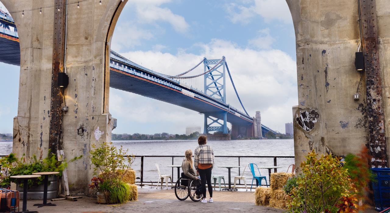宾夕法尼亚州费城的樱桃街码头 (Cherry Street Pier)