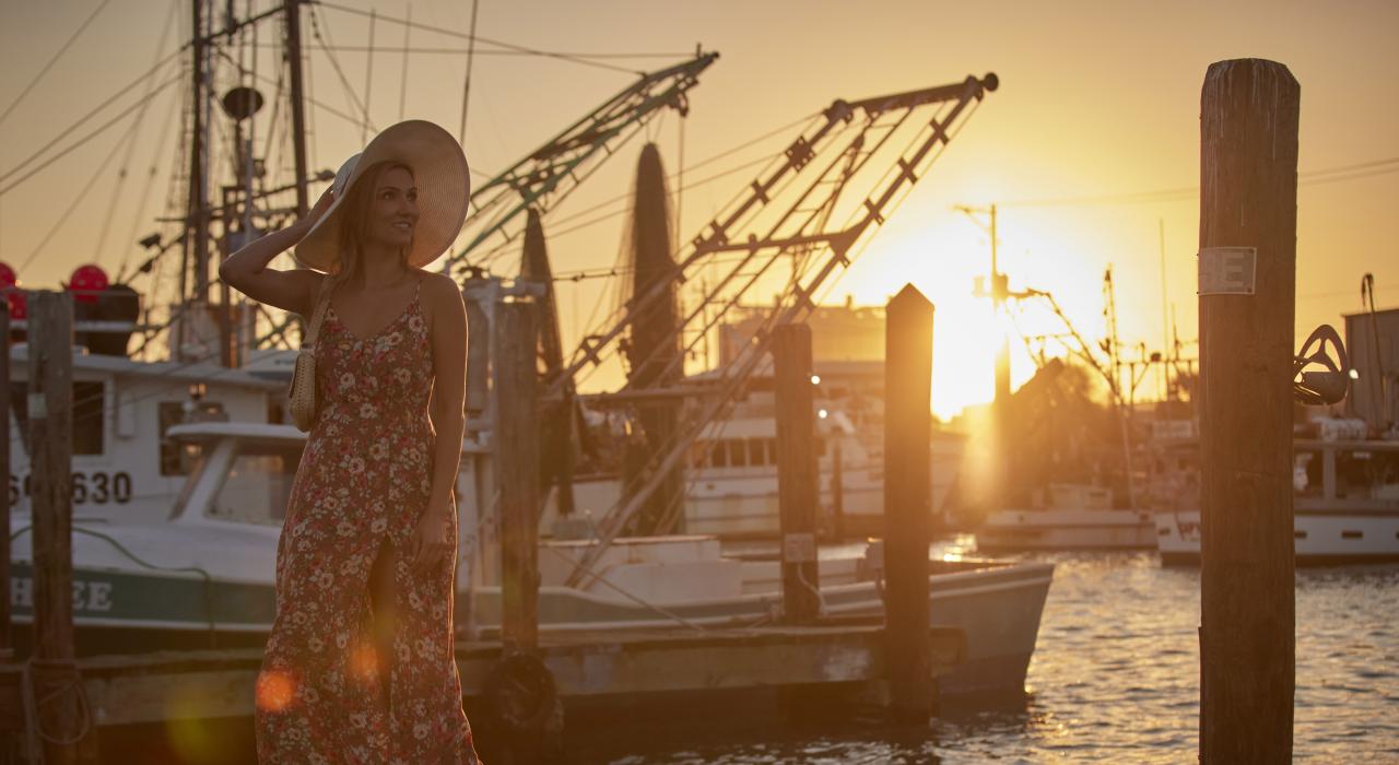 在加尔维斯顿海港欣赏日落