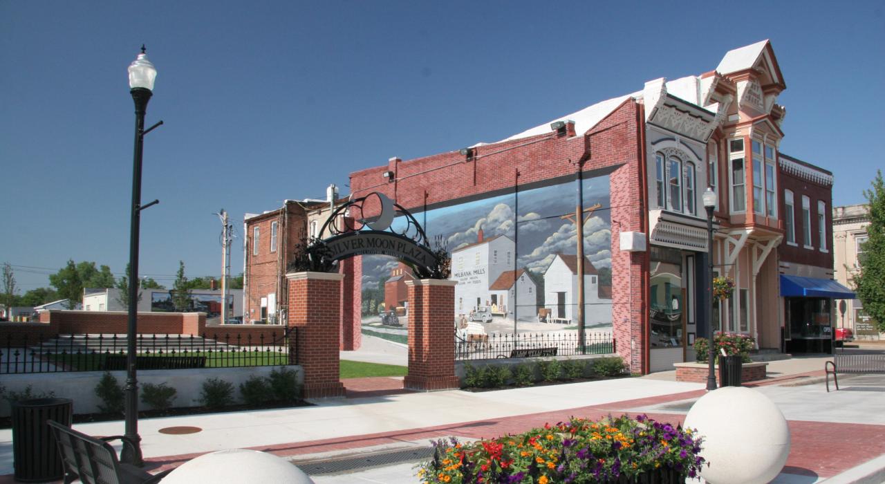 奇利科西市中心的银月广场全年举办特别活动